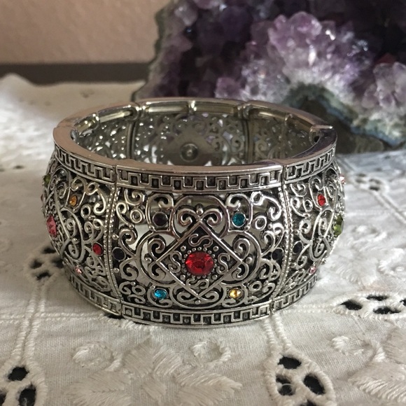 Premier Designs Jewelry - Premier Design Stretchy Bracelet EUC